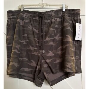 Athleta Camo Farallon Short-Plus‎ Women's  Size 24-NWT